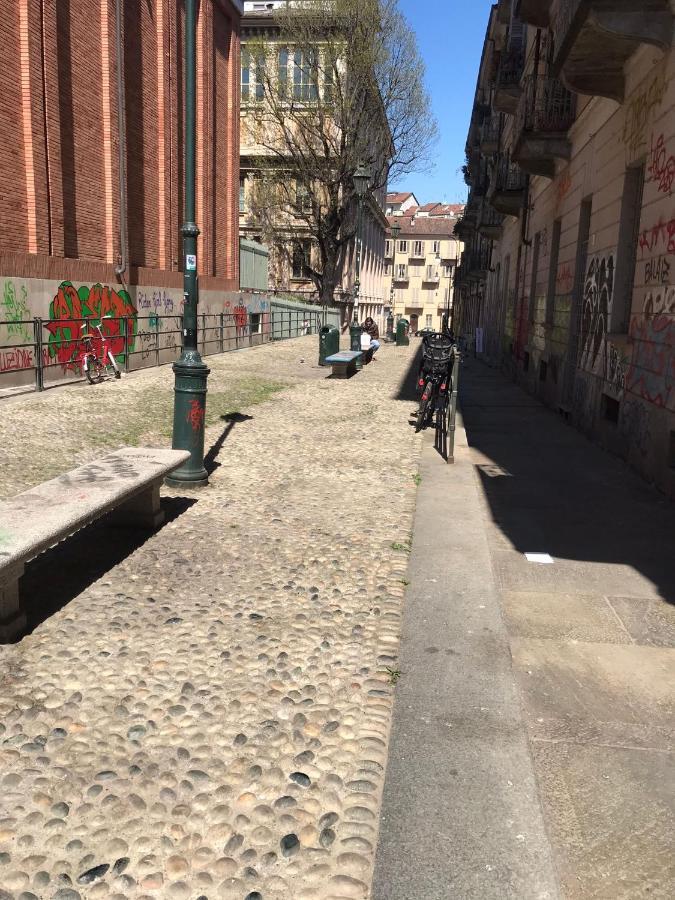 Appartement Acadamis - Piu Mole Di Cosi à Turin Extérieur photo
